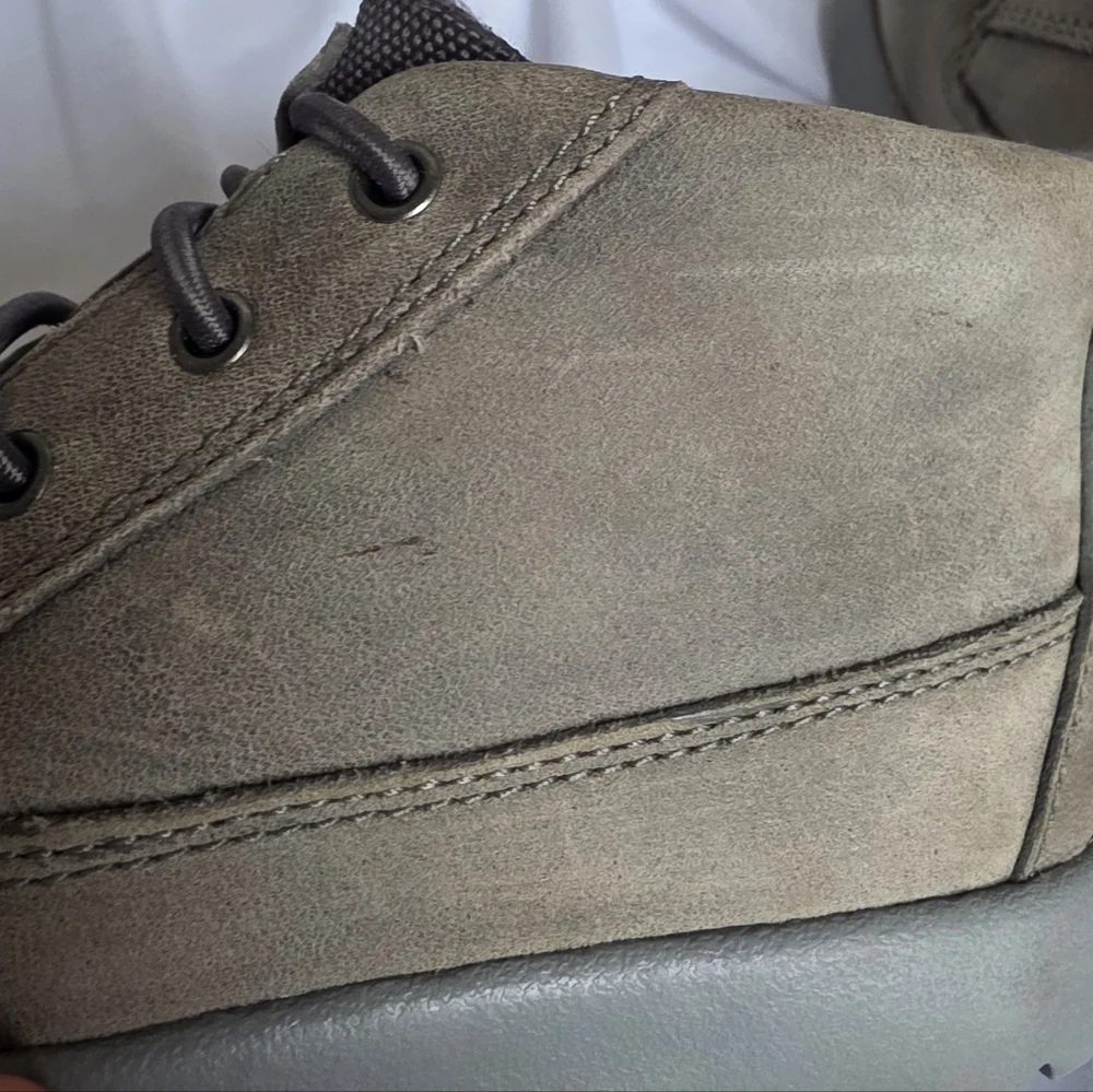 UGG Boys Khaki Suede Ankle Zip Chukka Lace-Up Boots Toddler Size 7
